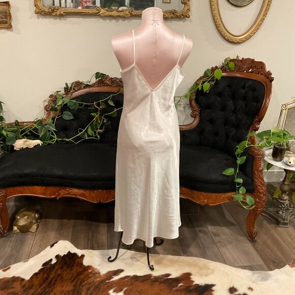 Vintage Y2K Victoria's Secret liquid Satin Slip Dress Strap Size L Off-White - Picture 3 of 4
